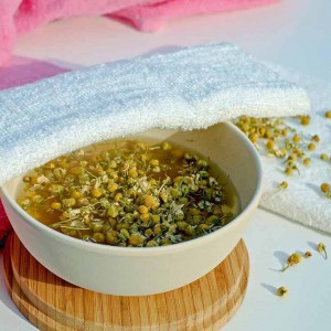 Manzanilla en flor taza